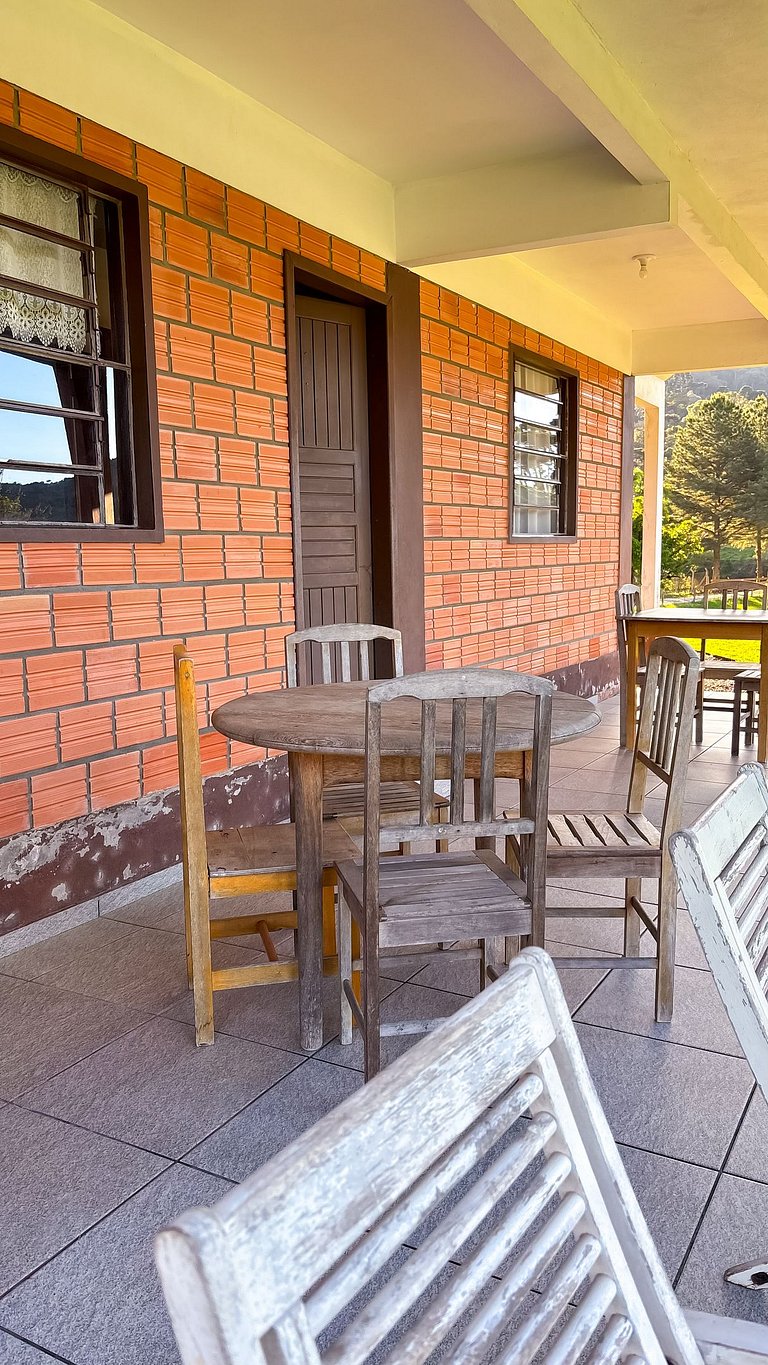 Chalé térreo para até 10 pessoas